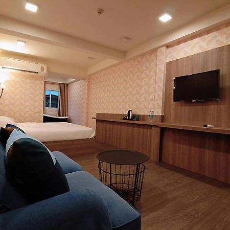 R 17 Living Hotel Bangkok Luaran gambar