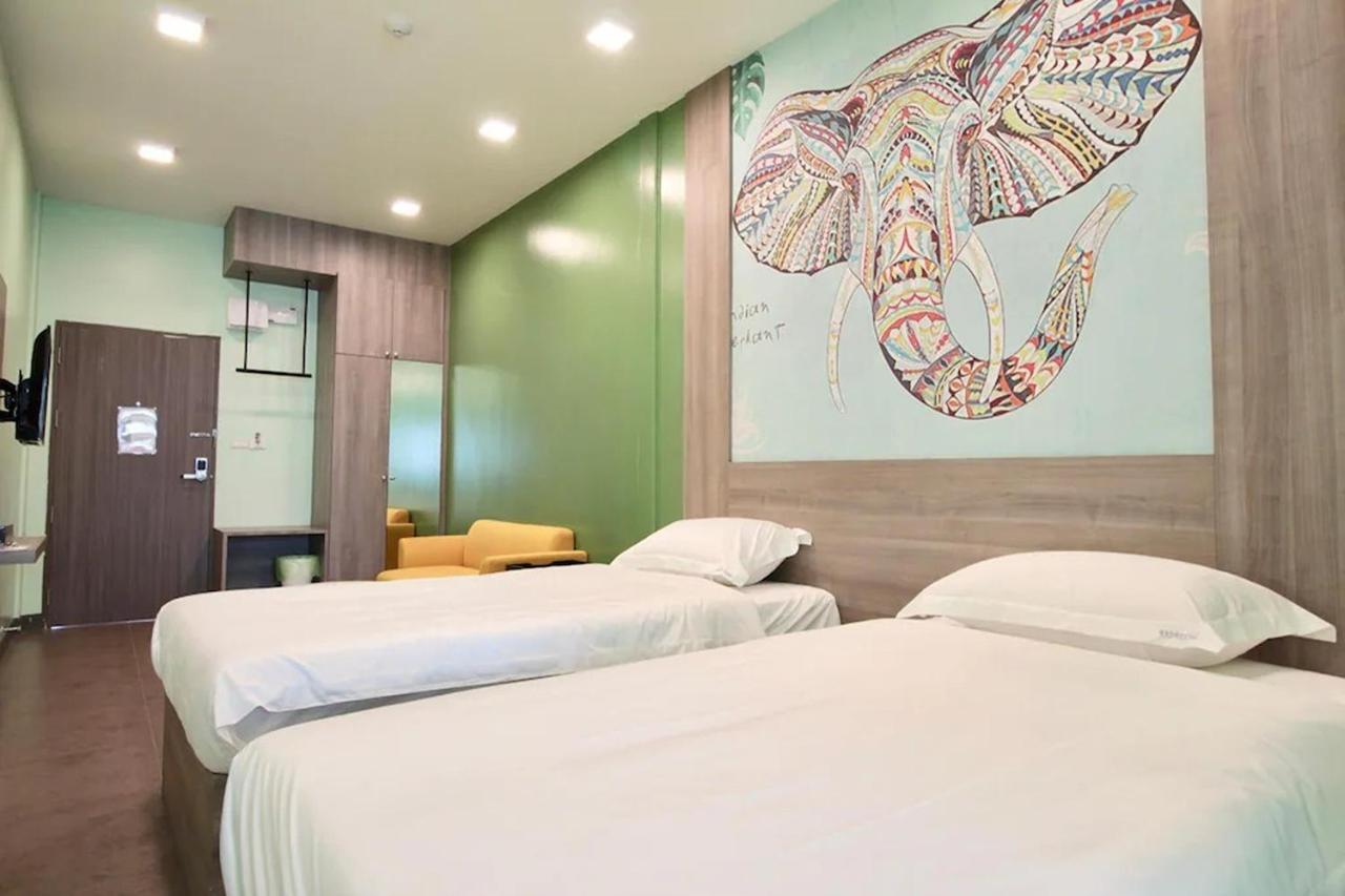 R 17 Living Hotel Bangkok Luaran gambar
