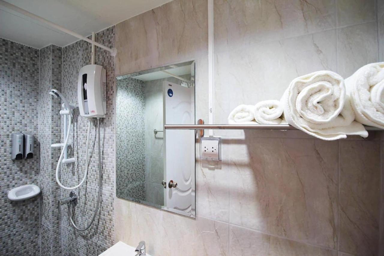 R 17 Living Hotel Bangkok Luaran gambar