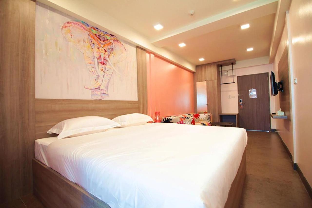 R 17 Living Hotel Bangkok Luaran gambar