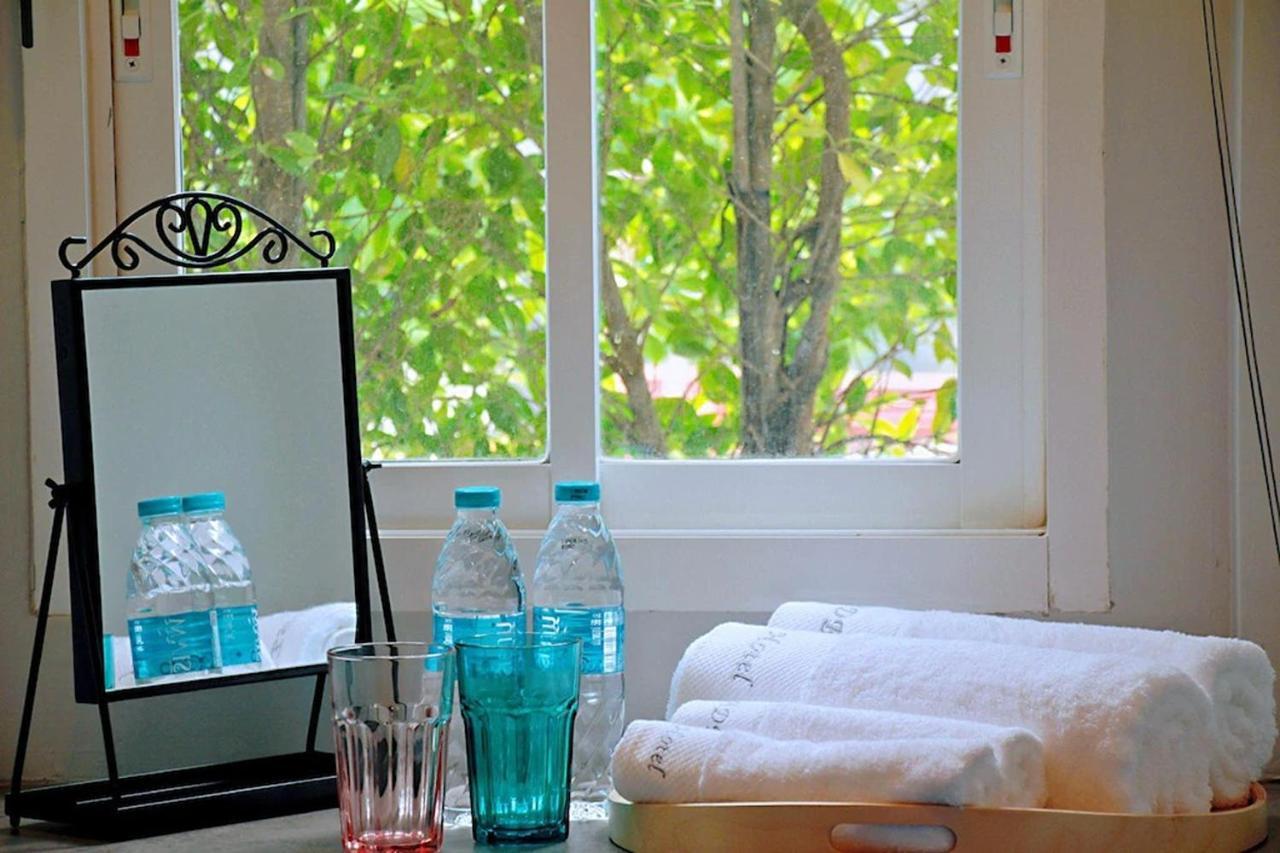 R 17 Living Hotel Bangkok Luaran gambar