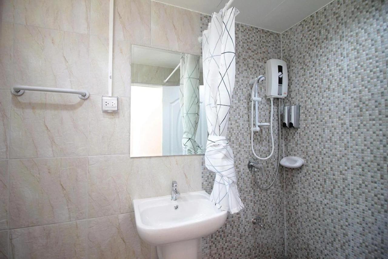 R 17 Living Hotel Bangkok Luaran gambar