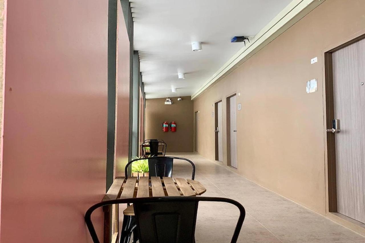 R 17 Living Hotel Bangkok Luaran gambar